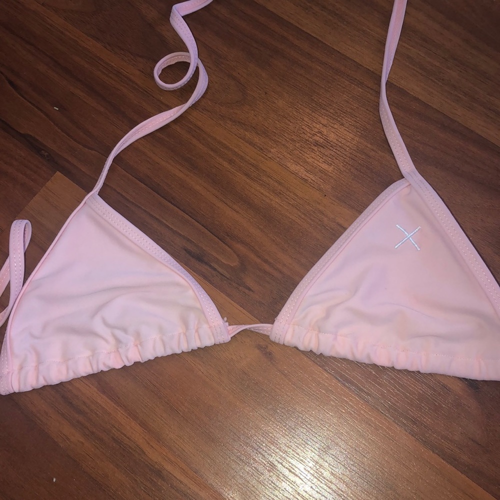 boutine la string bikini top!